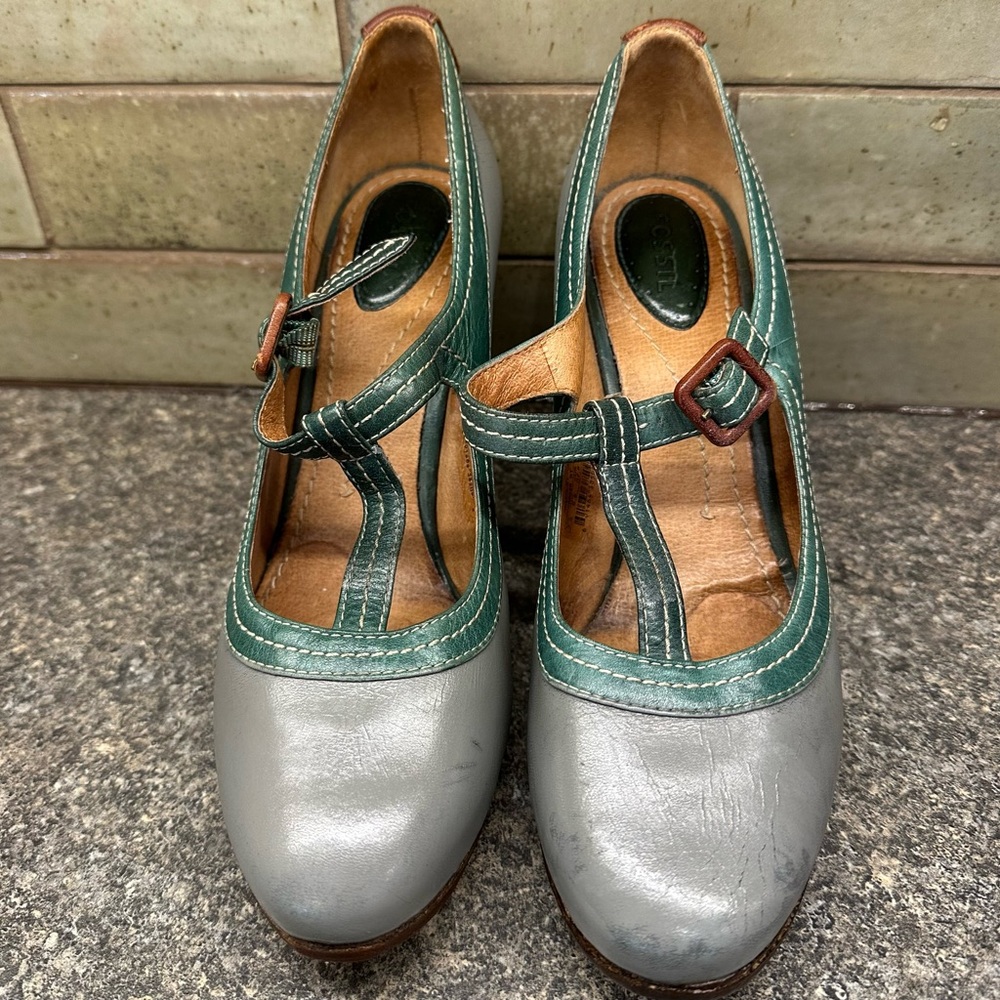 Fossil T Strap Shoes Size 7.5 Heels - Picture 11 of 12